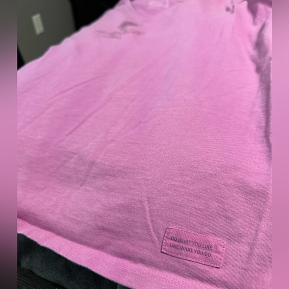 Life is good, half full wine glass, v-neck, XL, pet/smoke free home. - Picture 4 of 10